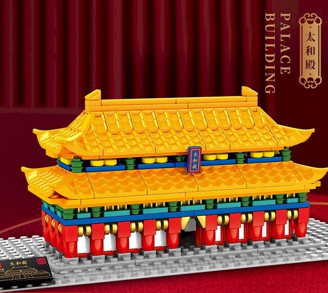 Epic LEGO Forbidden City uses over 80,000 bricks and took over 700 hours to  design & build! - The Brothers Brick